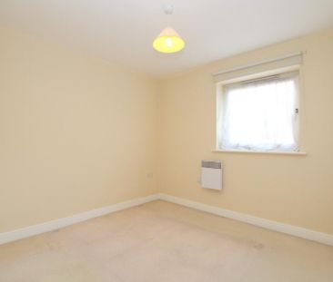 1 bedroom ground floor flat to rent - Photo 3