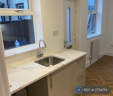 2 bedroom maisonette to rent - Photo 4