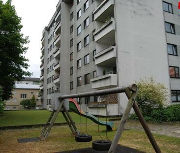 Großzügige 4-Zimmer-Familienwohnung mit Balkon & Tiefgarage in zent... - Foto 4
