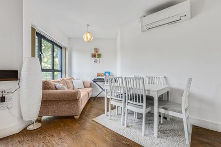 2 bedroom flat to rent - Photo 3