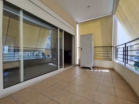 Studio/Γκαρσονιέρα για ενοικίαση Κέντρο (Καλλιθέα) - Photo 3