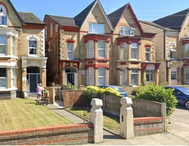 1 Bedroom Flat Lilley Road, Kensington - Photo 1