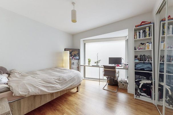 1 bedroom in a flat share to rent - Photo 1