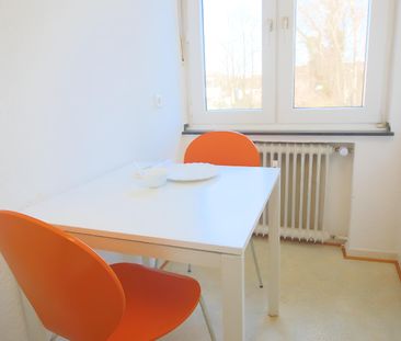 HELLES MÖBELIERTES APARTMENT MIT BALKON NÄHE GERICHT KREFELD - Photo 3