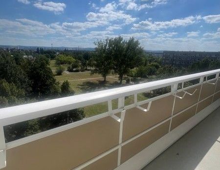 Jetzt zugreifen: familienfreundliche 4-Zimmer-Wohnung (WBS) mit Balkon und Wanne - Foto 1