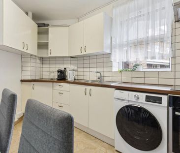 3 bedroom flat to rent - Photo 6
