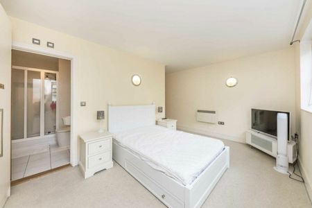 Hatton Wall, Black Bull Court, EC1N - Photo 4