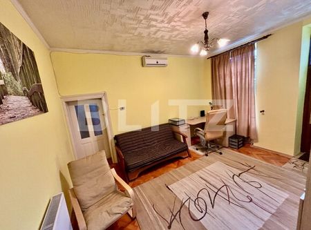 Apartament 1 camera, 33 mp, garaj, curte privata, zona Horea - Photo 4