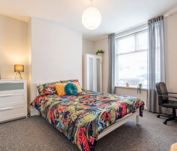 3 bedroom terraced house to rent - Photo 4