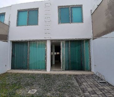 CASA RENTA,FRACCIONAMIENTO,PUNTO SUR,REAL A COLIMA,LOPEZ MATEOS - Photo 2