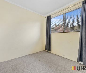 Two Bedroom Apartment In Central Location - Photo 2