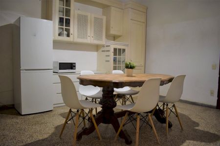 Bright and cozy private room in the city center of Florence - Photo 4