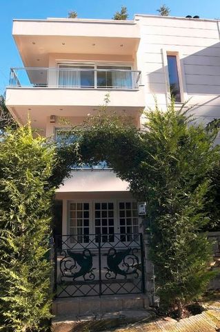 Μονοκατοικία για ενοικίαση Καστρί - Πολιτεία (Νέα Ερυθραία) - Φωτογραφία 4