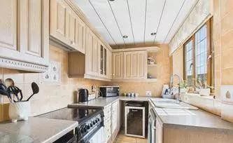 3 bed terraced house to rent Fitzwilliam Street, Swinton S64 - Photo 5