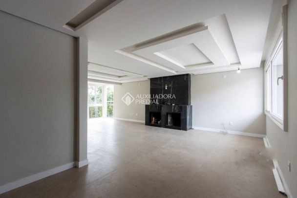 Casa com 3 quartos e 260m² para alugar em Santa Tereza, Porto Alegre. - Foto 1