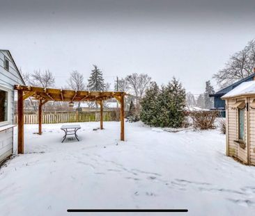 For Lease - 22 Sora Boulevard, Mississauga, Ontario - Photo 2