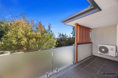 Perfectly positioned, low maintenance living in Lilydale - Photo 3