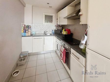 2 bedroom apartment to rent - Photo 3