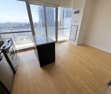 For Lease - 386 Yonge Street Unit# 3614, Toronto, Ontario - Photo 6