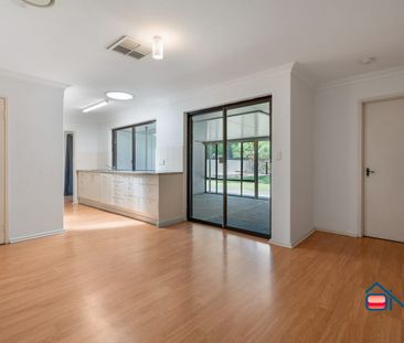 ARMADALE - 4x1 - CLOSE TO ALL AMENITIES WITH PLENTY OF ROOM - Photo 5