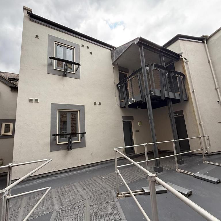 1 bedroom flat to rent - Photo 1