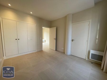 Location Appartement 2 pièces 40m² NARBONNE 11100 - Photo 2