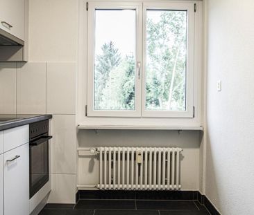 Ruhig gelegene 2.5 Zimmerwohnung - Photo 2