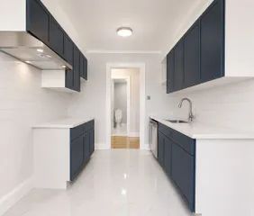 1 room apartment of 65m² in Montreal - Photo 1