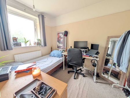 South Park Avenue, Norwich - Photo 3