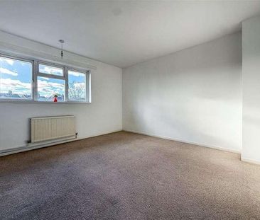 Southampton Hill, Titchfield, PO14 - Photo 1