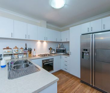 Great, Spacious Home in Great Location! - Photo 6