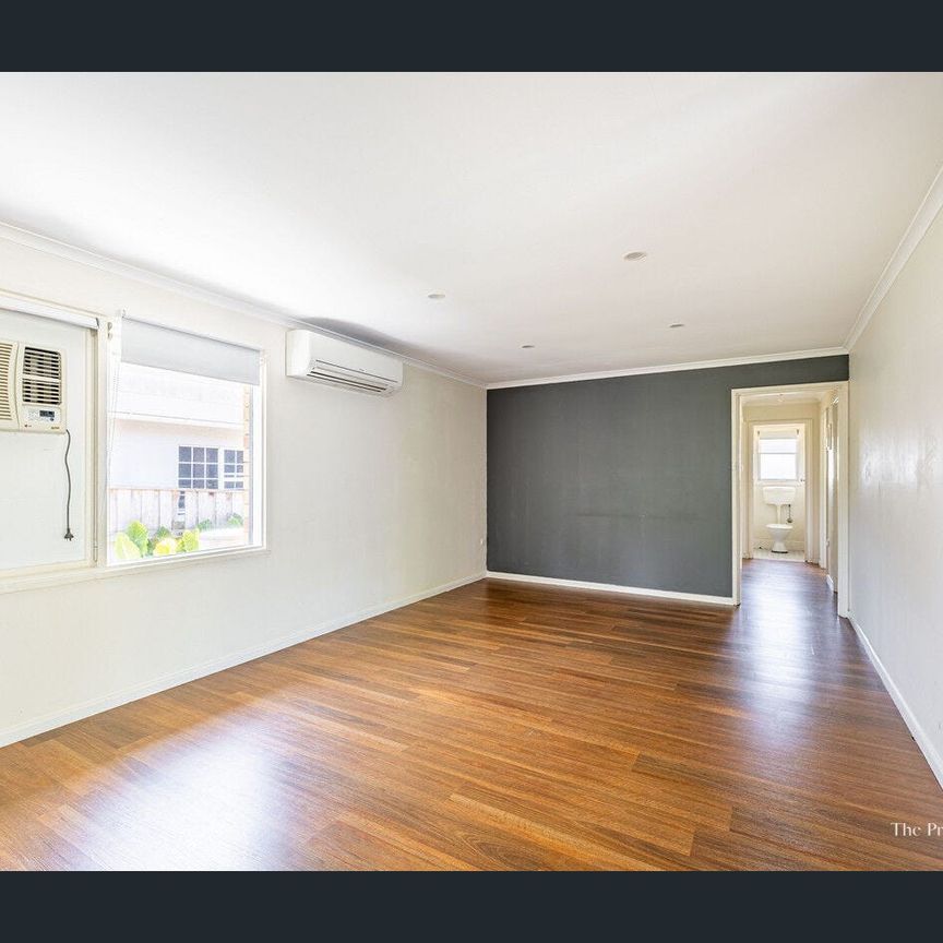 Neat and tidy home in quiet area - Photo 1