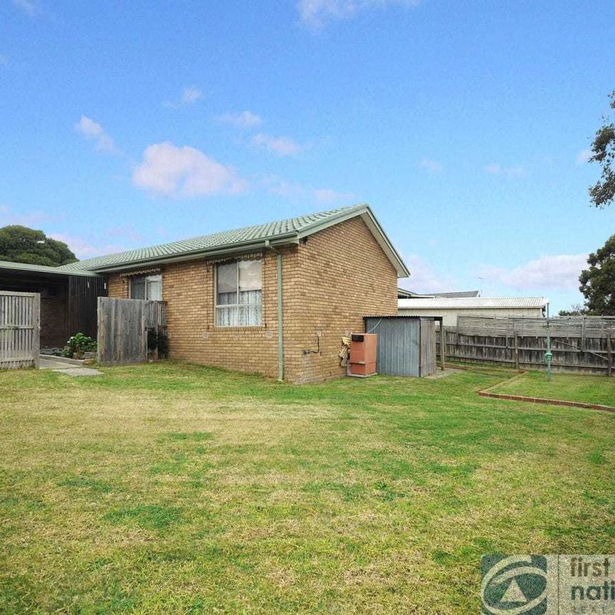 24 Julius Crescent, Noble Park - Photo 1