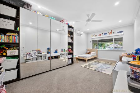 Beautifully Renovated Character Home with Pool - Photo 4