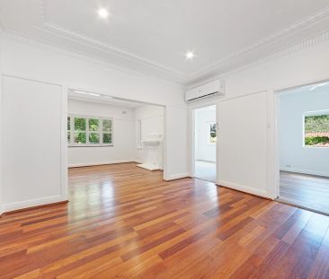Beautifully Renovated Family Home in a Tranquil Tree-Lined Street - Photo 5