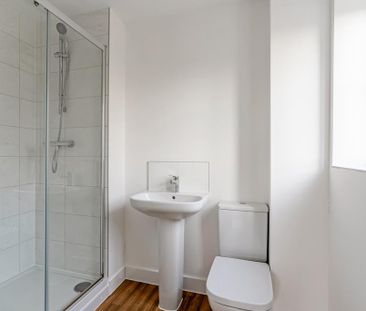 4 bedroom detached house to rent - Photo 6