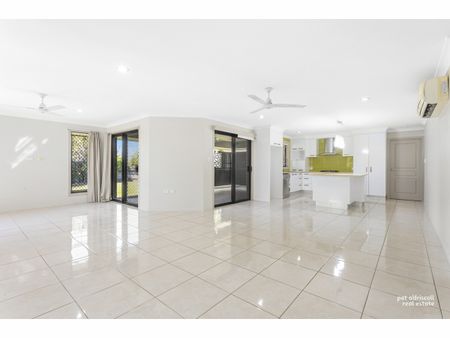 8 Tasman Court, Gracemere - Photo 3