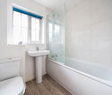 3 bedroom end of terrace house to rent - Photo 6