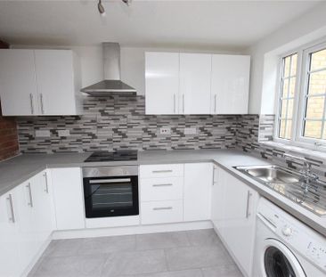 1 bedroom terraced house to rent - Photo 2
