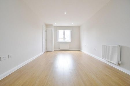 Chalvey Road East, Slough, Berkshire,SL1 - Photo 2