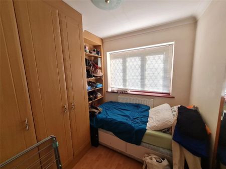 Ashbourne Close, London W5 - Photo 3