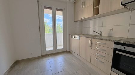 2.5 Zimmer, 2. Stock - Photo 2