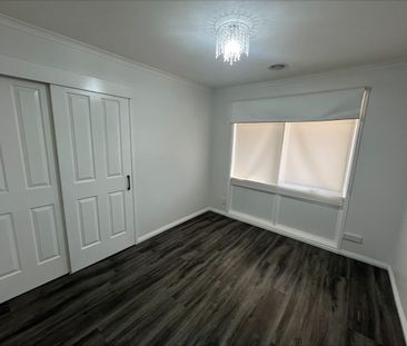 Space, Style & Comfort - Photo 3