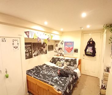 4 Bed - 47 Beechwood Mount, Burley, leeds - LS4 2NQ - Student - Photo 5