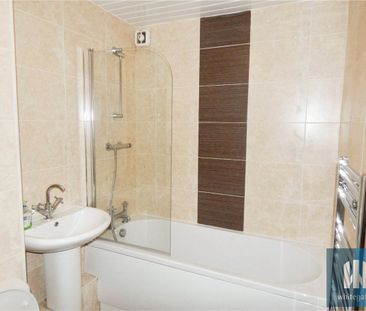 Barker Court, Birkby, Huddersfield, West Yorkshire, HD2 - Photo 5