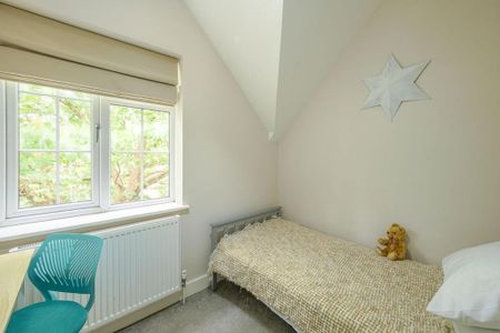 3 bedroom end of terrace house to rent - Photo 5