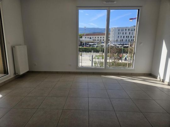 Location Appartement 3 pièces 63m² CHAMBERY 73000 - Photo 1
