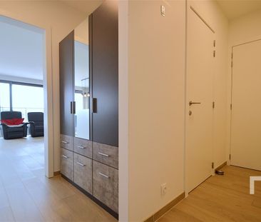 Recent appartement met ruim terras en garage te huur in Ieper. - Photo 6