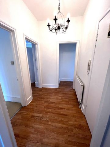 3 bedroom flat to rent - Photo 5