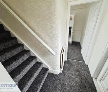 3 bedroom terraced house to rent - Photo 6